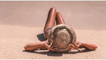 Come prolungare l'abbronzatura: beauty routine viso e corpo post sole