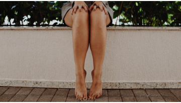 Gambe leggere in ogni stagione: consigli per migliorare la circolazione